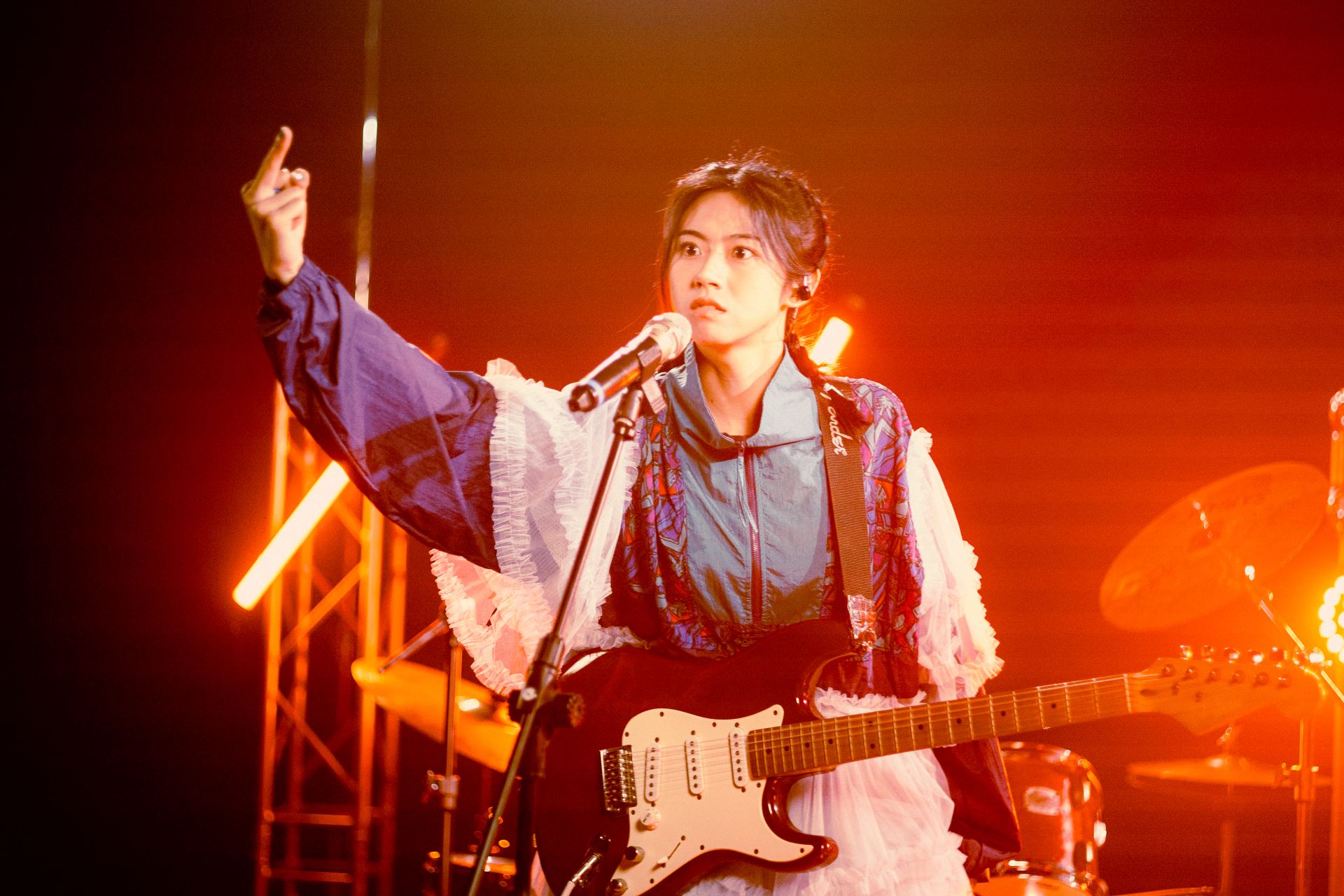 邱姿雅《藍色假期》羞澀追夢到渾然天成!導演送祝福盼再度相逢!-附圖1